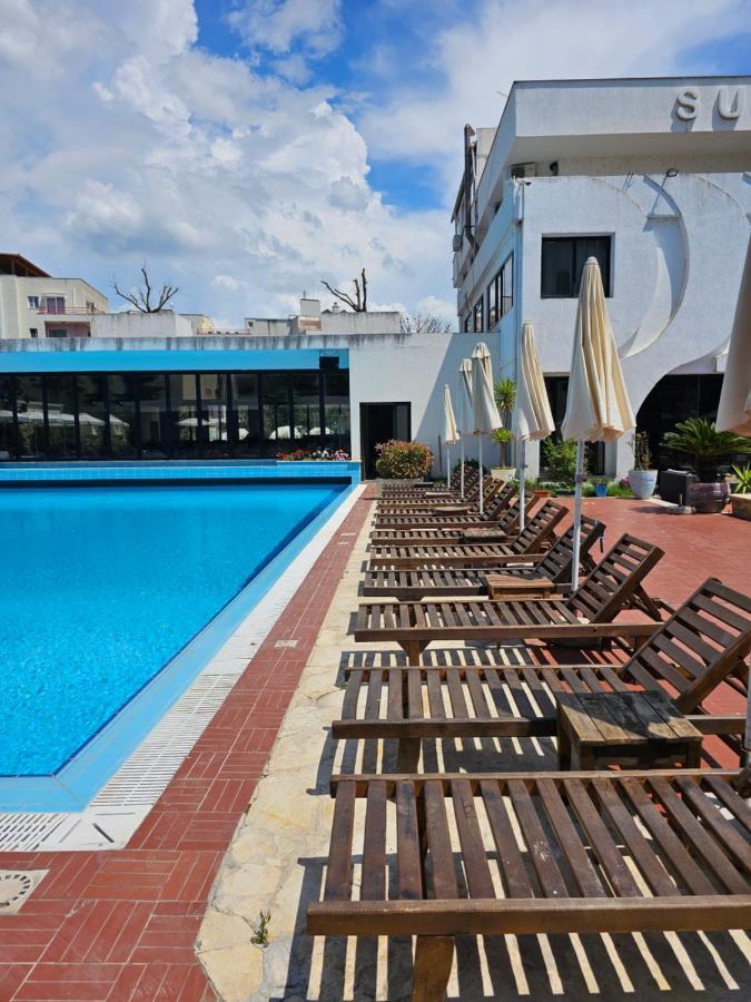 Sunborn Hotel Golem  Dış mekan fotoğraf