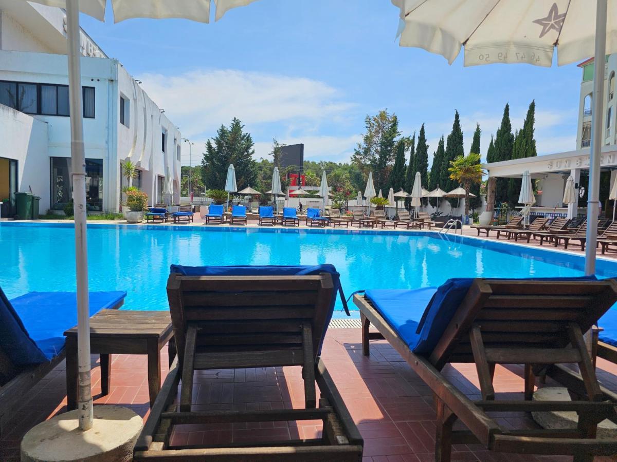 Sunborn Hotel Golem  Dış mekan fotoğraf